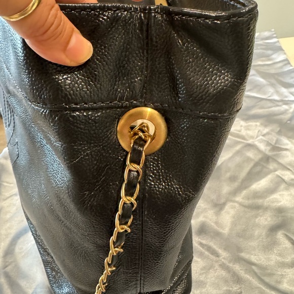 Authentic Chanel Timeless CC Travel Black Leather Women's Tote Bag. - Picture 3 of 16